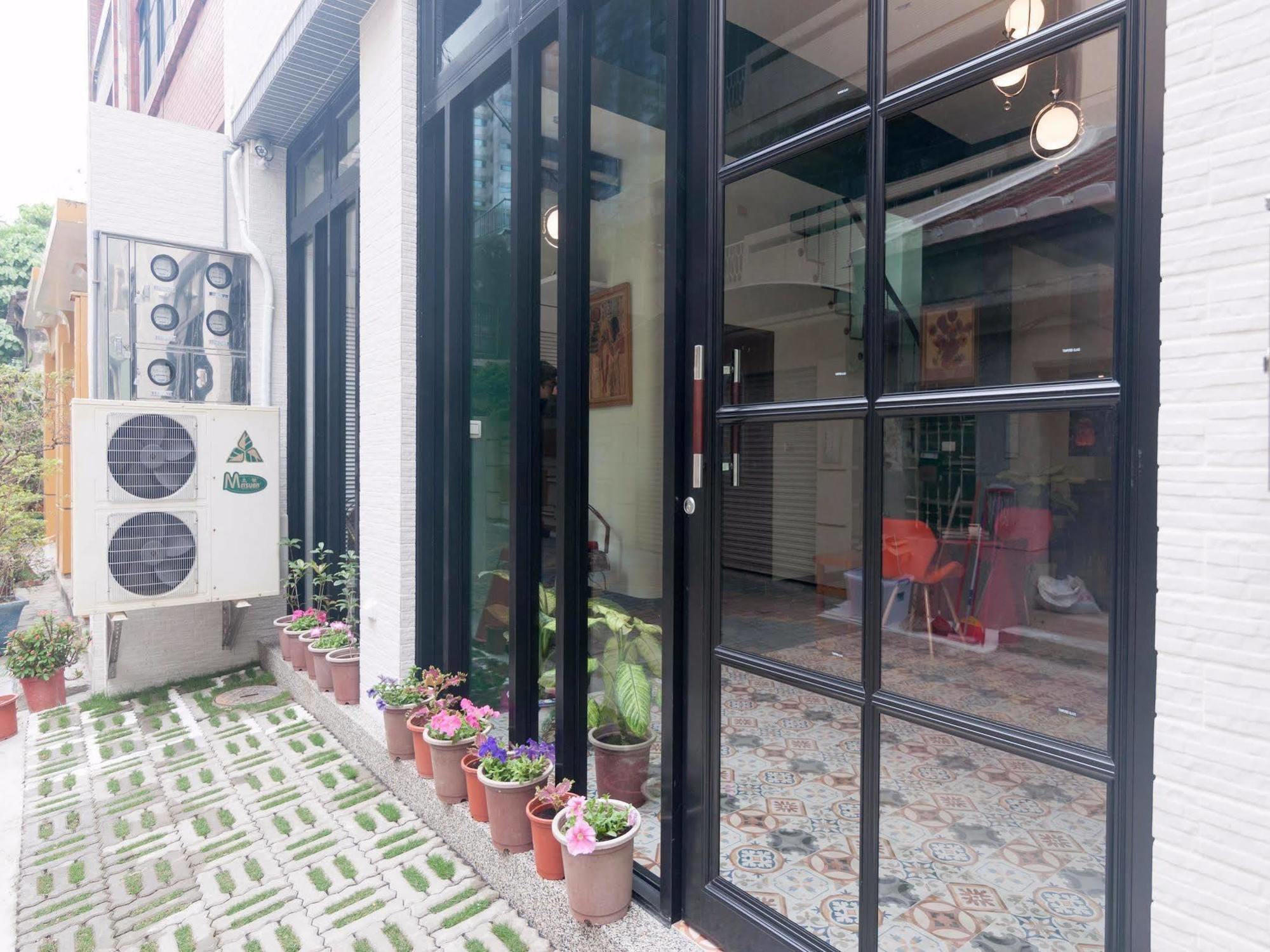 Zhizhu Homestay Tainan Buitenkant foto